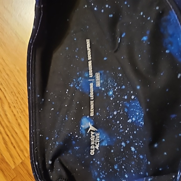 Old Navy active go dry elevate legging size small - Picture 2 of 3